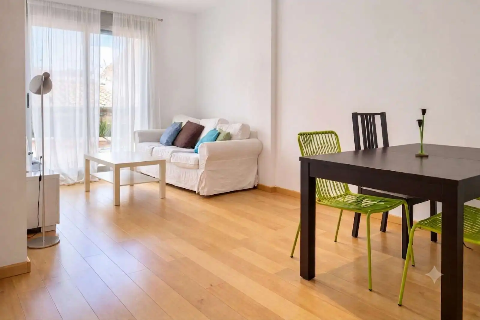 Sala de estar de Apartamento para compartir en Alicante / Alacant con Aire acondicionado, Calefacción y Terraza