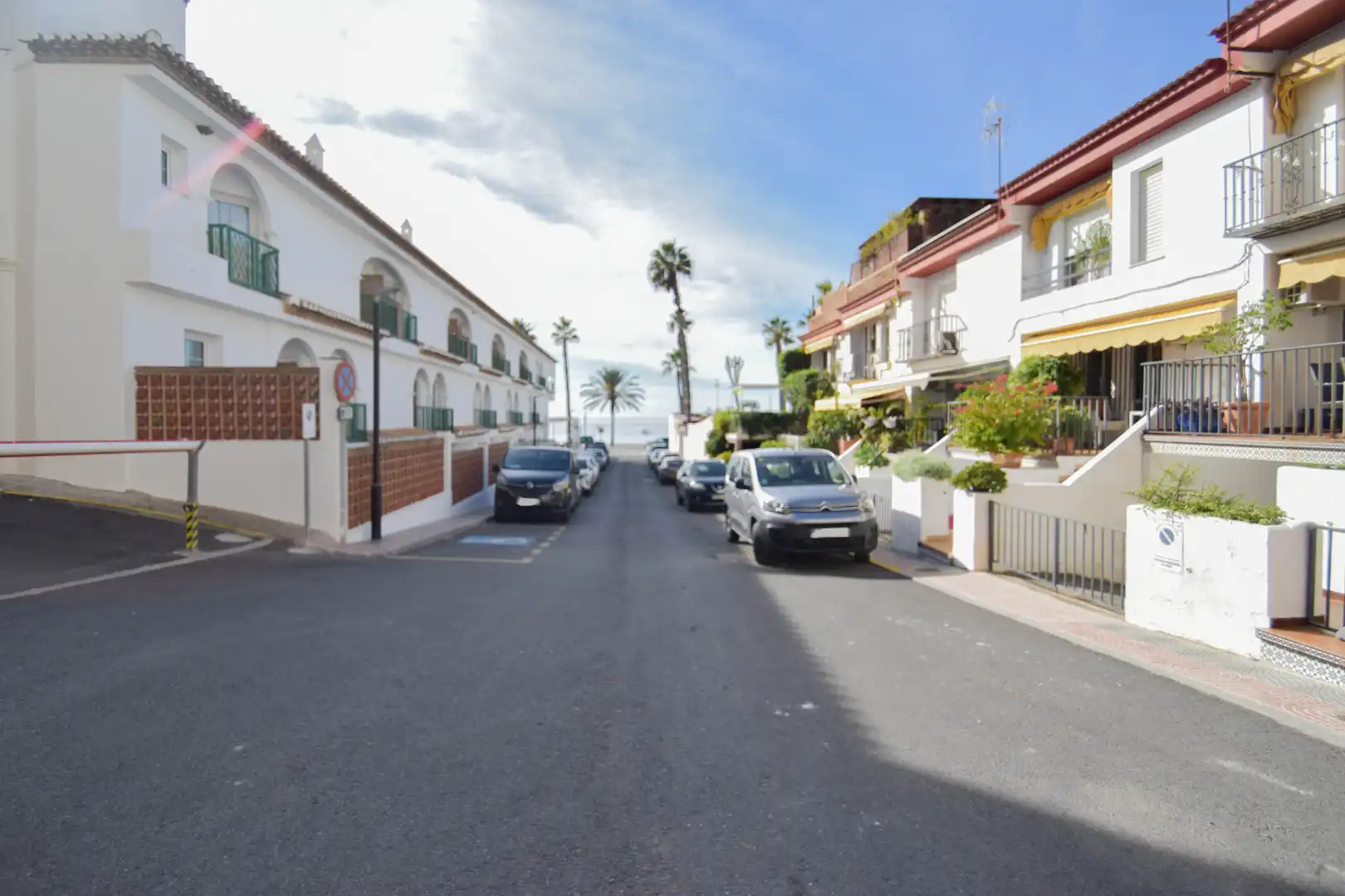 Außenansicht von Wohnungen zum Verkauf in Almuñécar mit Klimaanlage, Terrasse und Möbliert