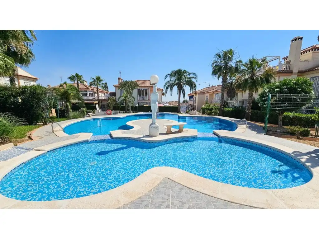 Bungalow with pool for sale in Orihuela Costa, imagen 25