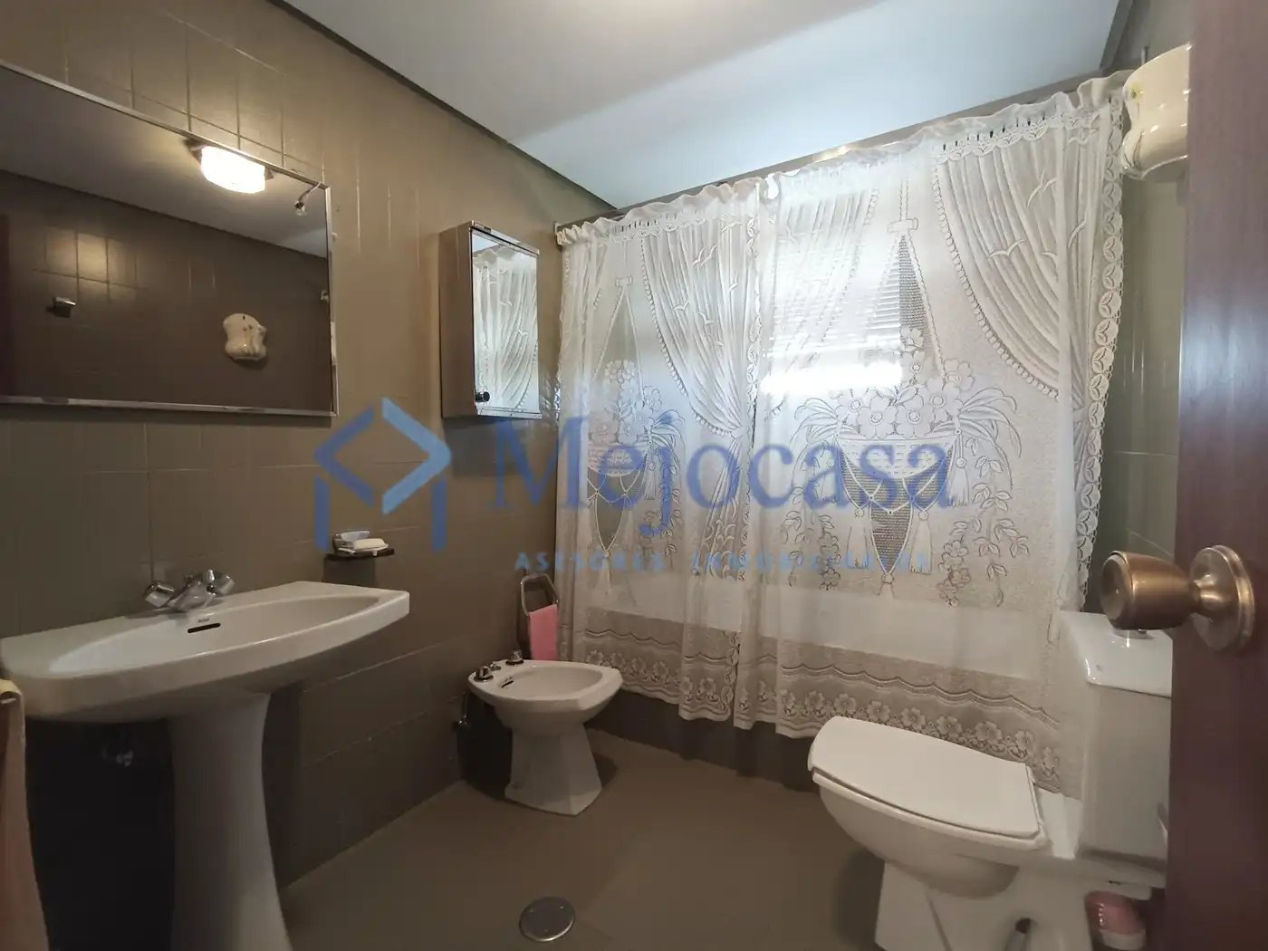 Baño de Piso en venta en Madrid con Calefacción, Jardín privado y Parquet