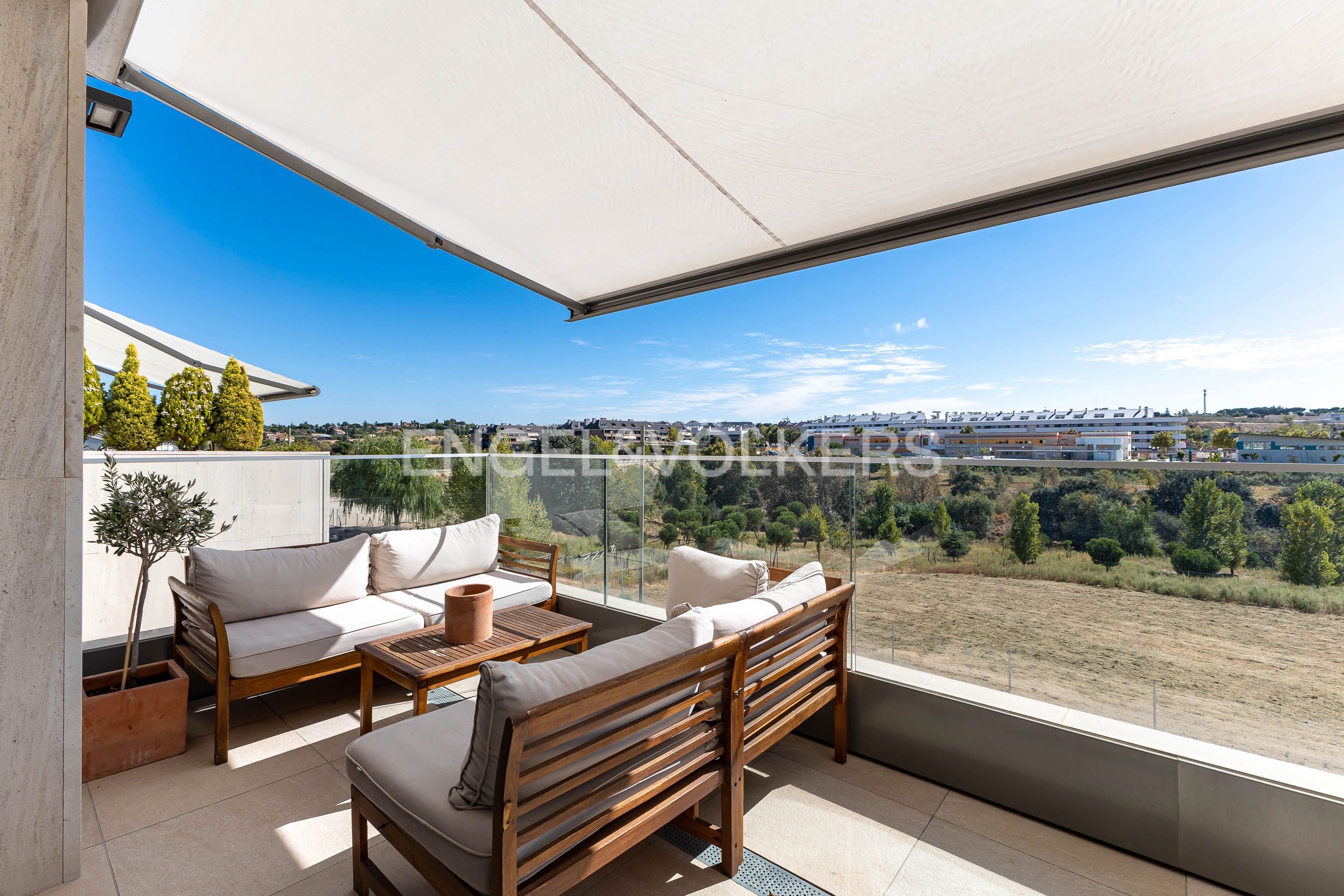 Terrasse von Wohnungen zum verkauf in Boadilla del Monte mit Klimaanlage, Heizung und Terrasse