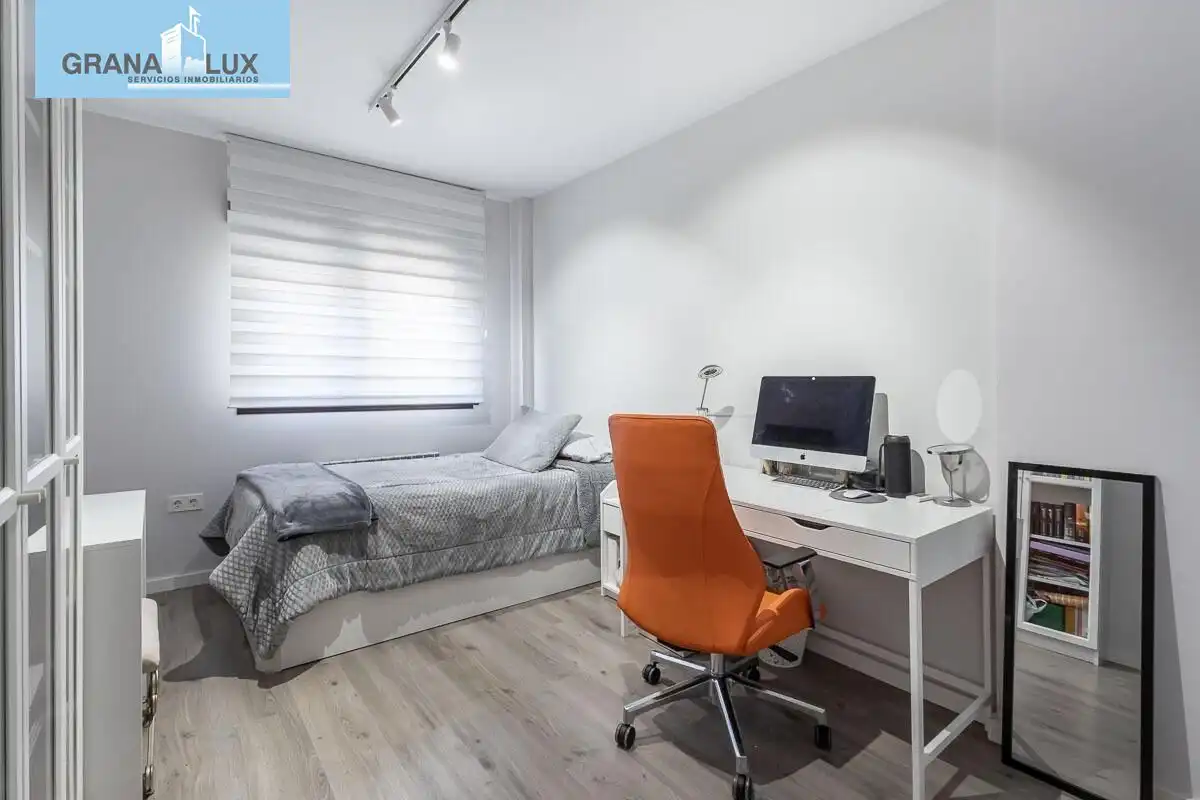 Bedroom of Houses for sale in Granada  with Air Conditioner, Heating and Terrace