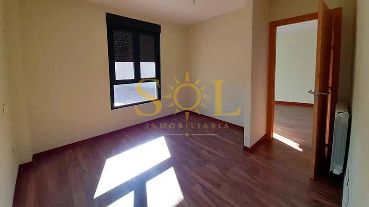 Dúplex en venta en Puebla de Lillo con Calefacción, Parquet y Terraza