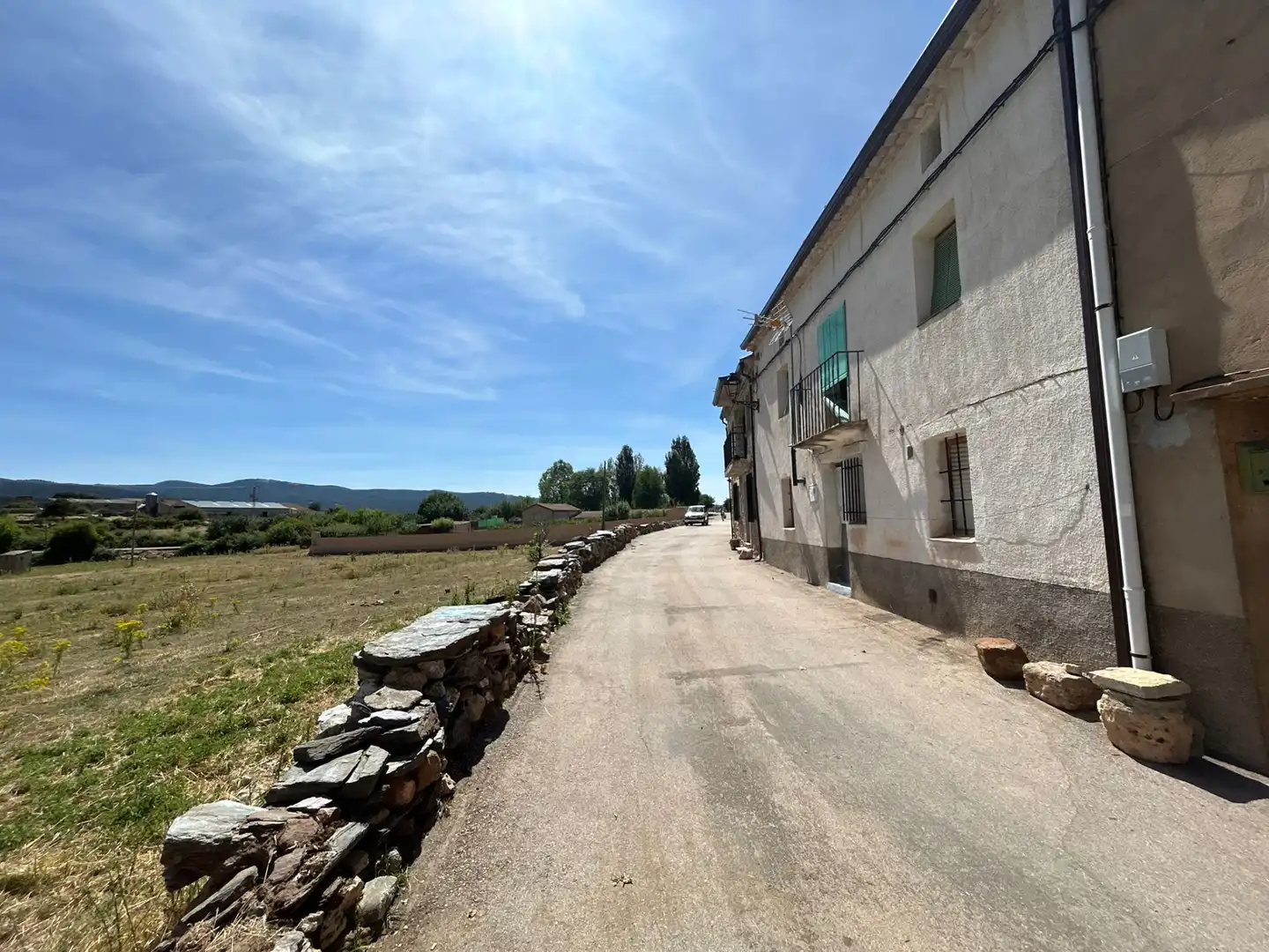Vista exterior de Casa o chalet en venta en Condemios de Abajo con Calefacción y Balcón