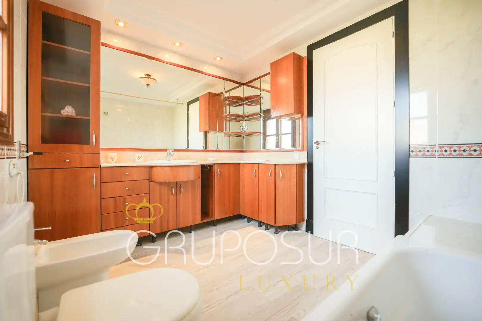 Baño de Casa o chalet en venta en Valladolid con Calefacción, Jardín privado y Parquet
