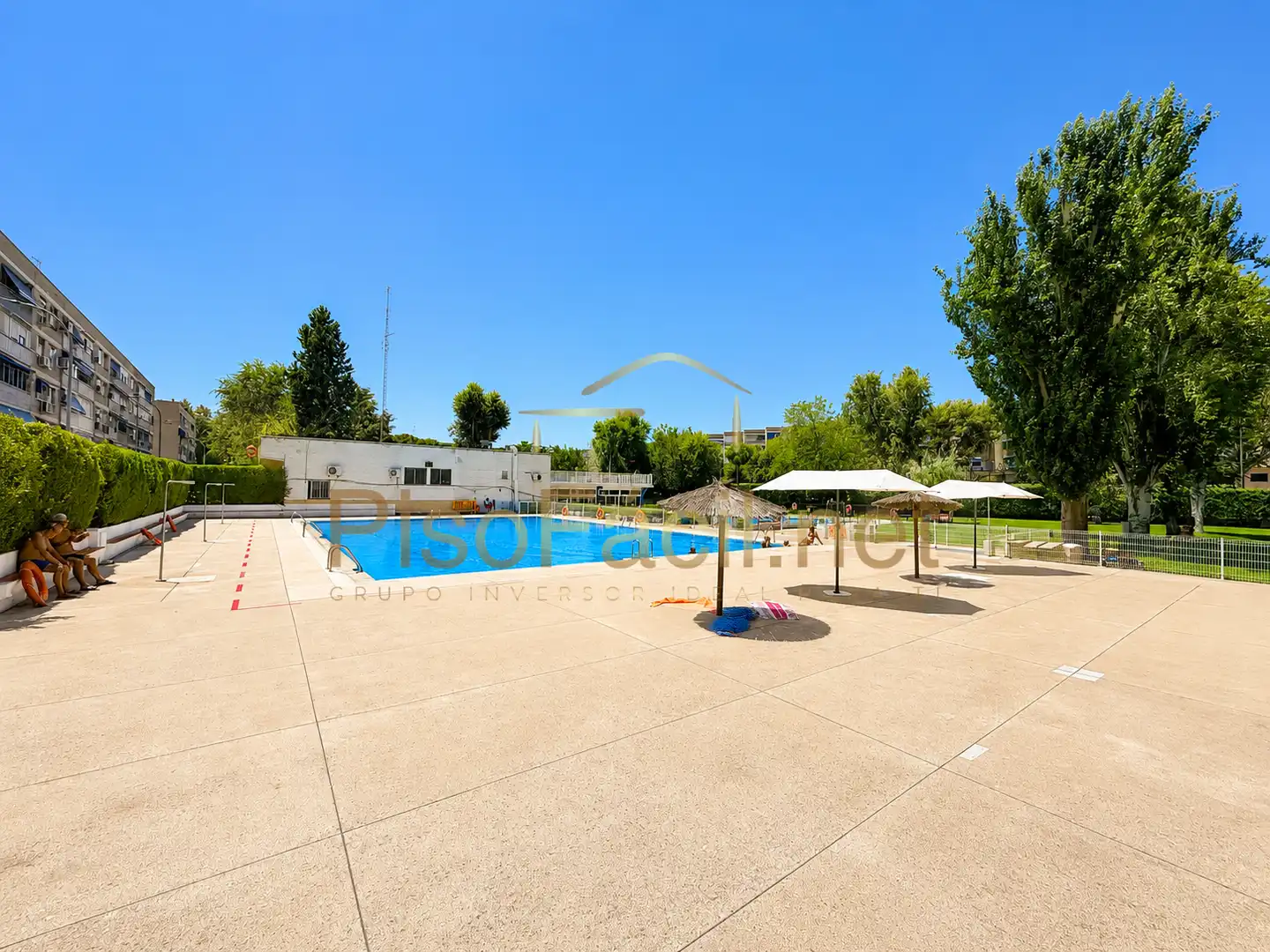 Schwimmbecken von Wohnung zum Verkauf in Parla mit Klimaanlage, Heizung und Gemeinschaftspool