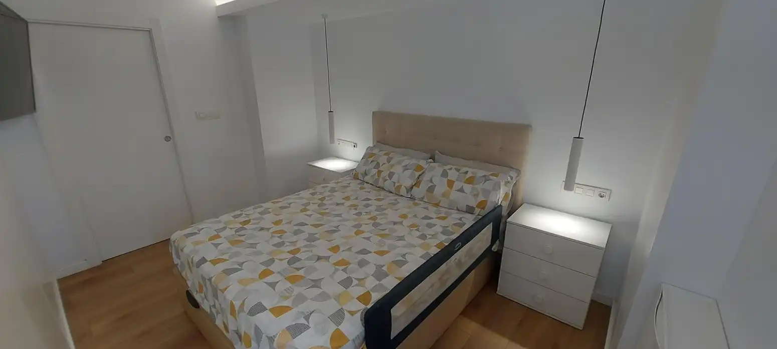 Habitación de Piso de alquiler en Sagunto / Sagunt con Jardín privado, Terraza y Amueblado