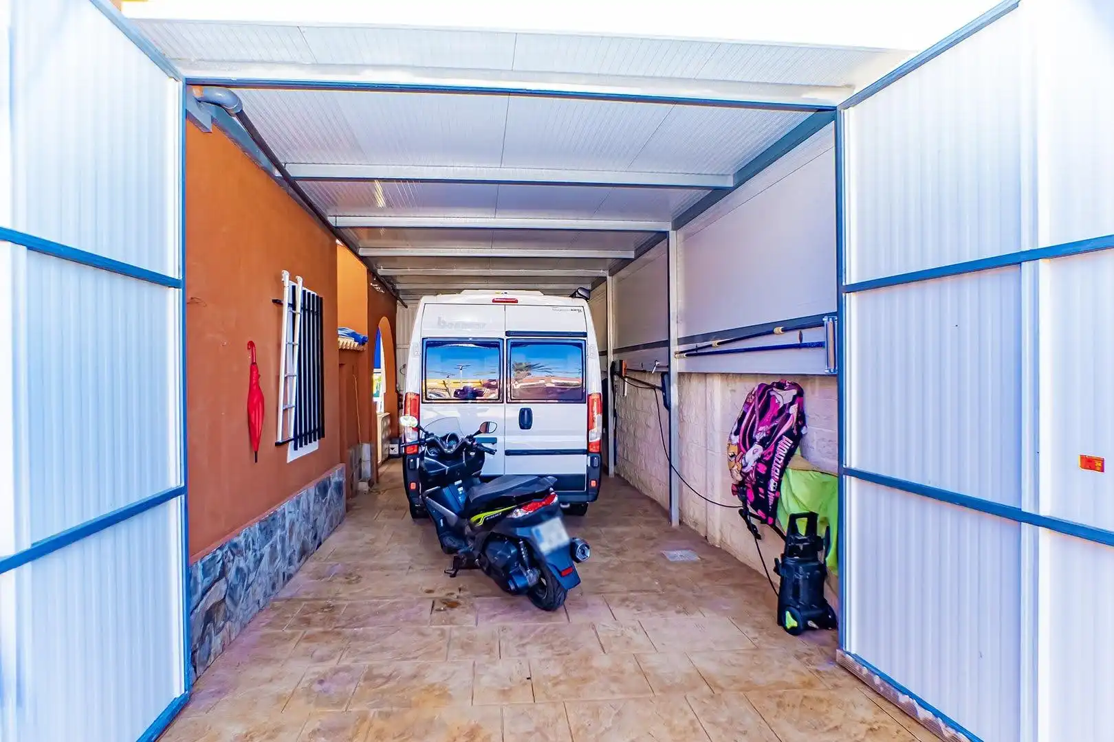 Parking de Casa o chalet en venta en Roquetas de Mar con Aire acondicionado, Calefacción y Jardín privado