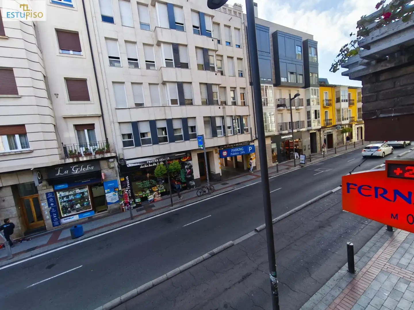 Vista exterior de Apartament en venda en Vitoria - Gasteiz amb Calefacció, Parquet i Traster