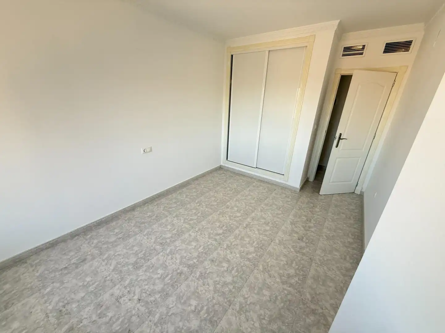 Flat for sale in Rafal