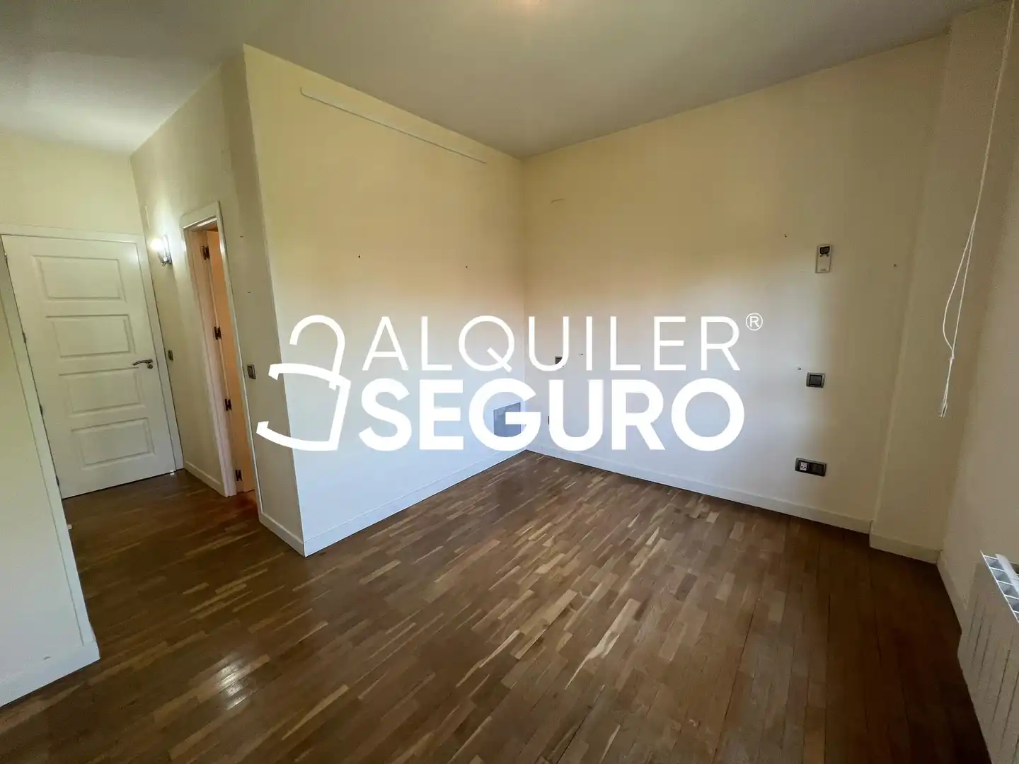 Bedroom of Flat for rent in Tres Cantos  with Air Conditioner and Heating