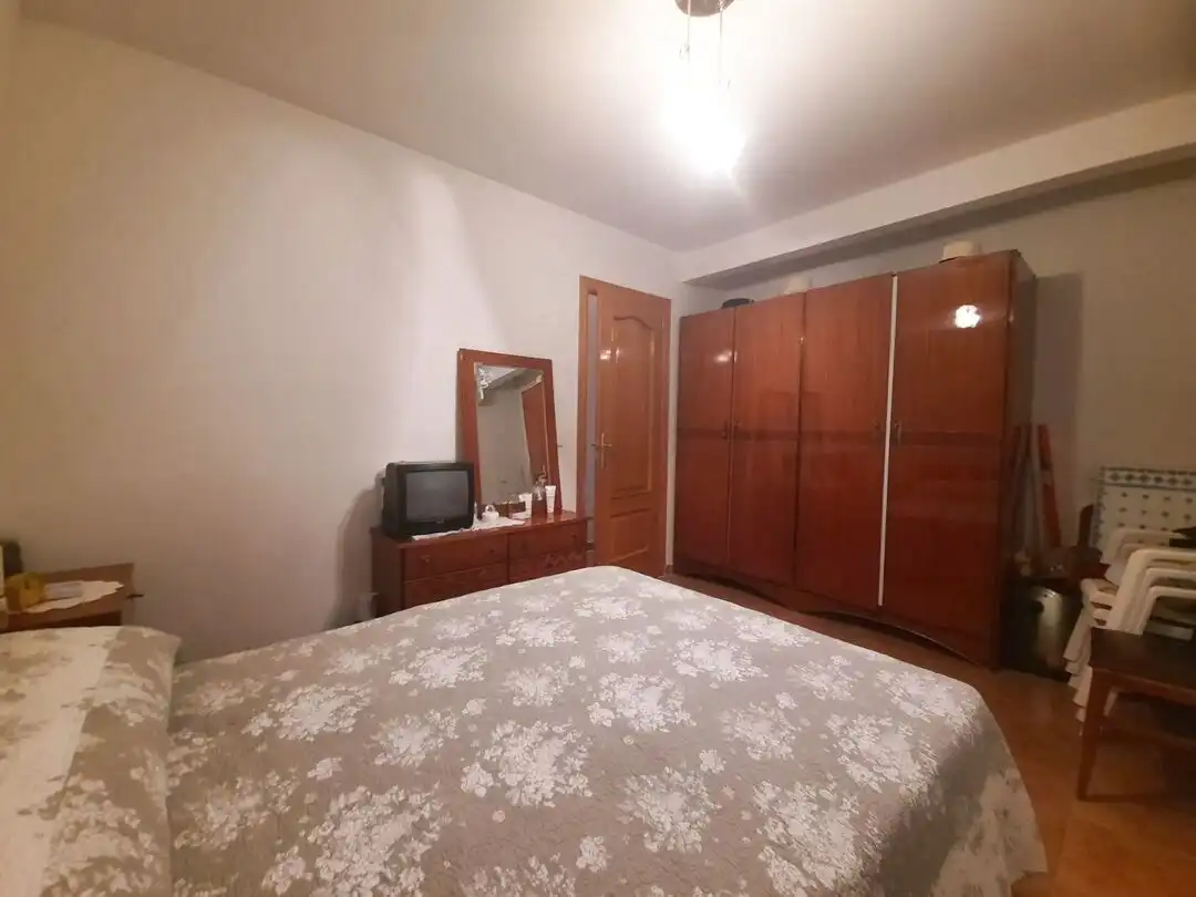 Habitación de Casa adosada en venta en Escalona con Aire acondicionado, Calefacción y Jardín privado