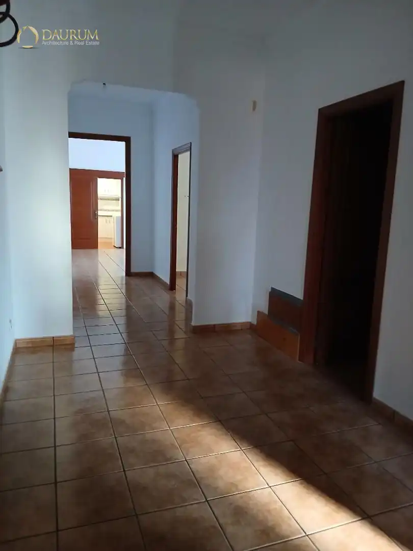 Casa en venda a REYES CATÓLICOS