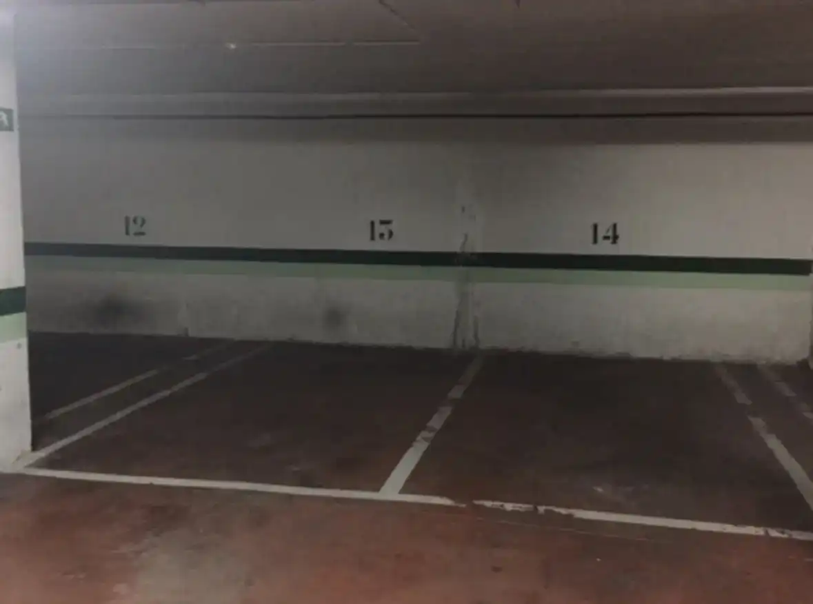 Parkplatz von Wohnung zur Miete in Las Rozas de Madrid mit Klimaanlage, Parkett und Abstellraum