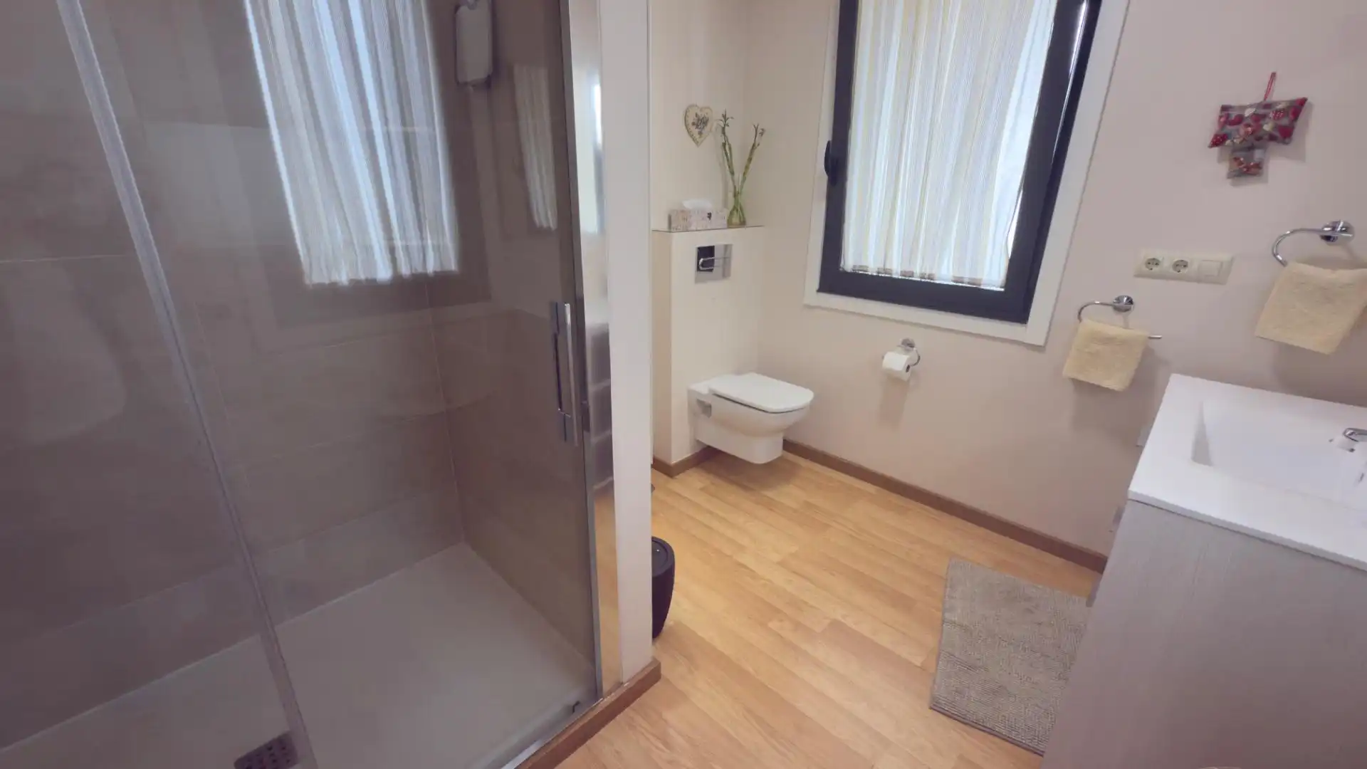 Baño de Finca rústica en venta en Maside con Calefacción, Jardín privado y Terraza