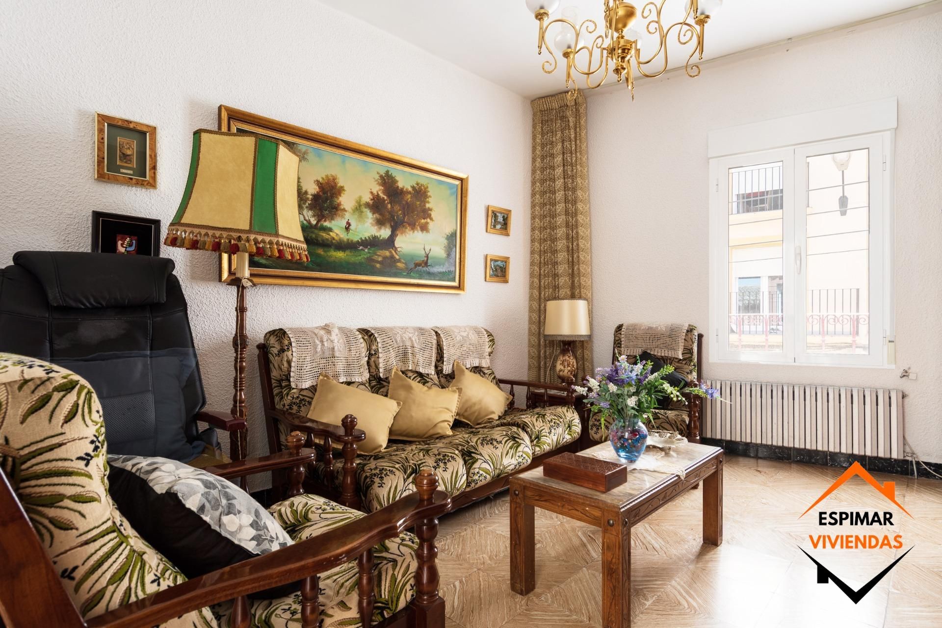 Living room of House or chalet for sale in  Zaragoza Capital  with Heating, Private garden and Storage room
