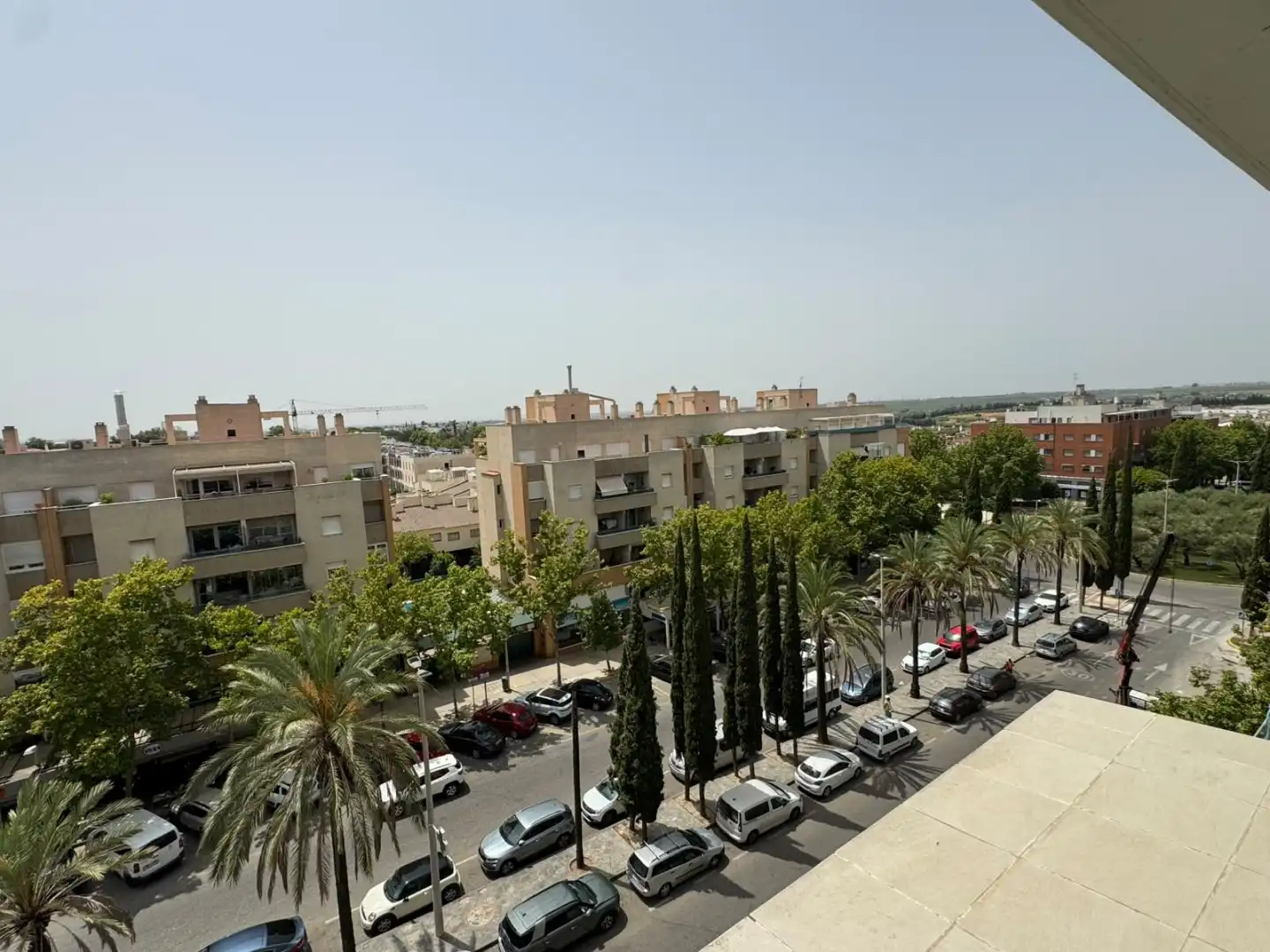 Vista exterior de Àtic en venda en Bormujos amb Aire condicionat, Terrassa i Traster
