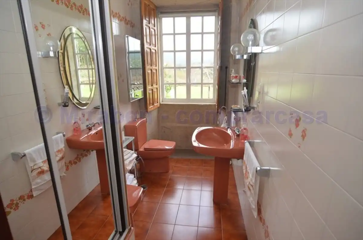 Bathroom of Country homes for sale in Padrón  with Heating, Private garden and Terrace