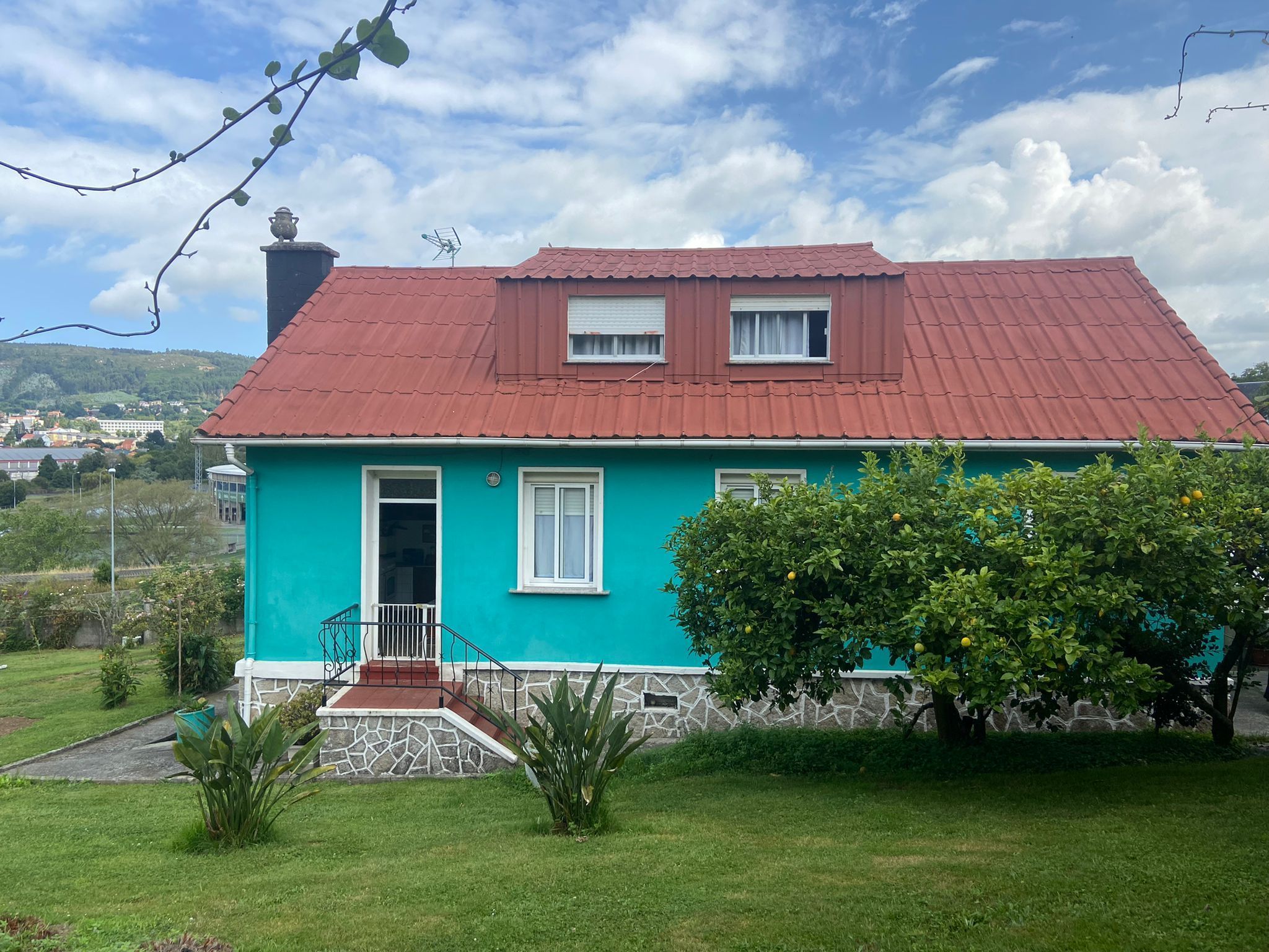 Vista exterior de Casa o xalet en venda en Ferrol amb Jardí privat