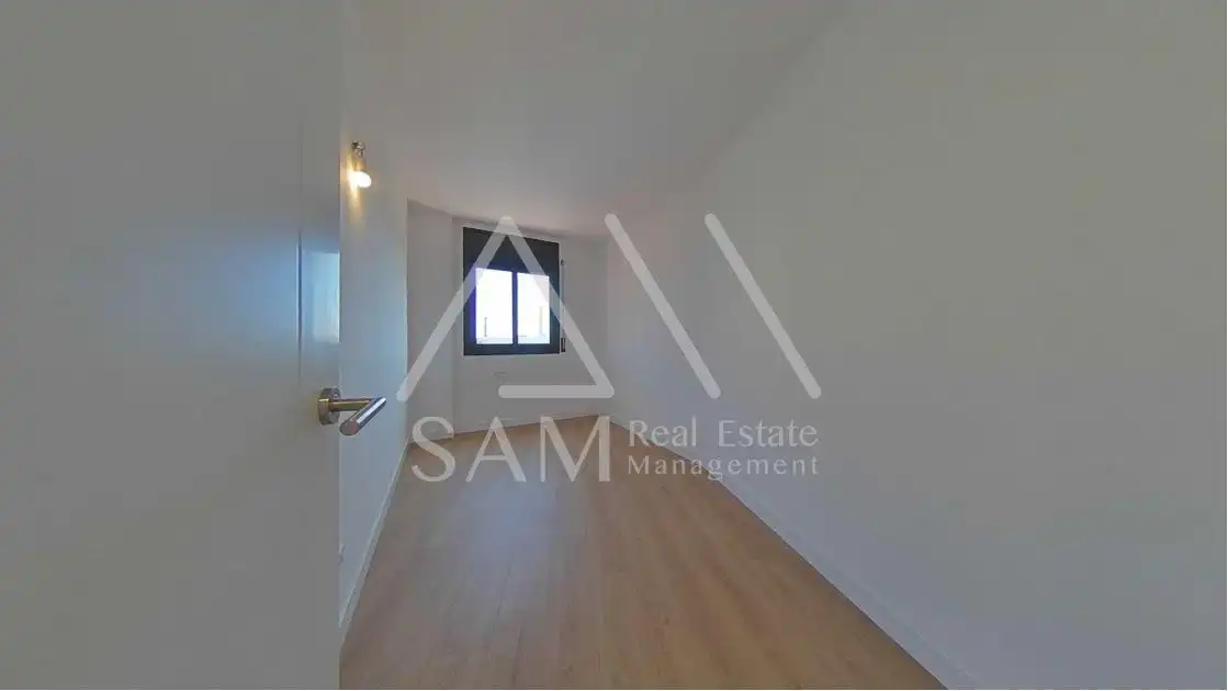Bedroom of Flat for sale in Badalona  with Balcony