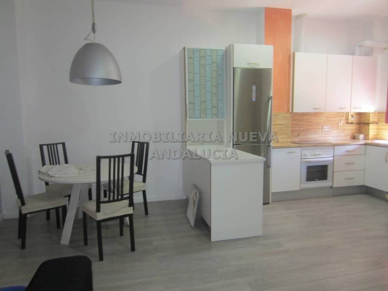 Cocina de Piso de alquiler en  Almería Capital con Aire acondicionado y Piscina comunitaria