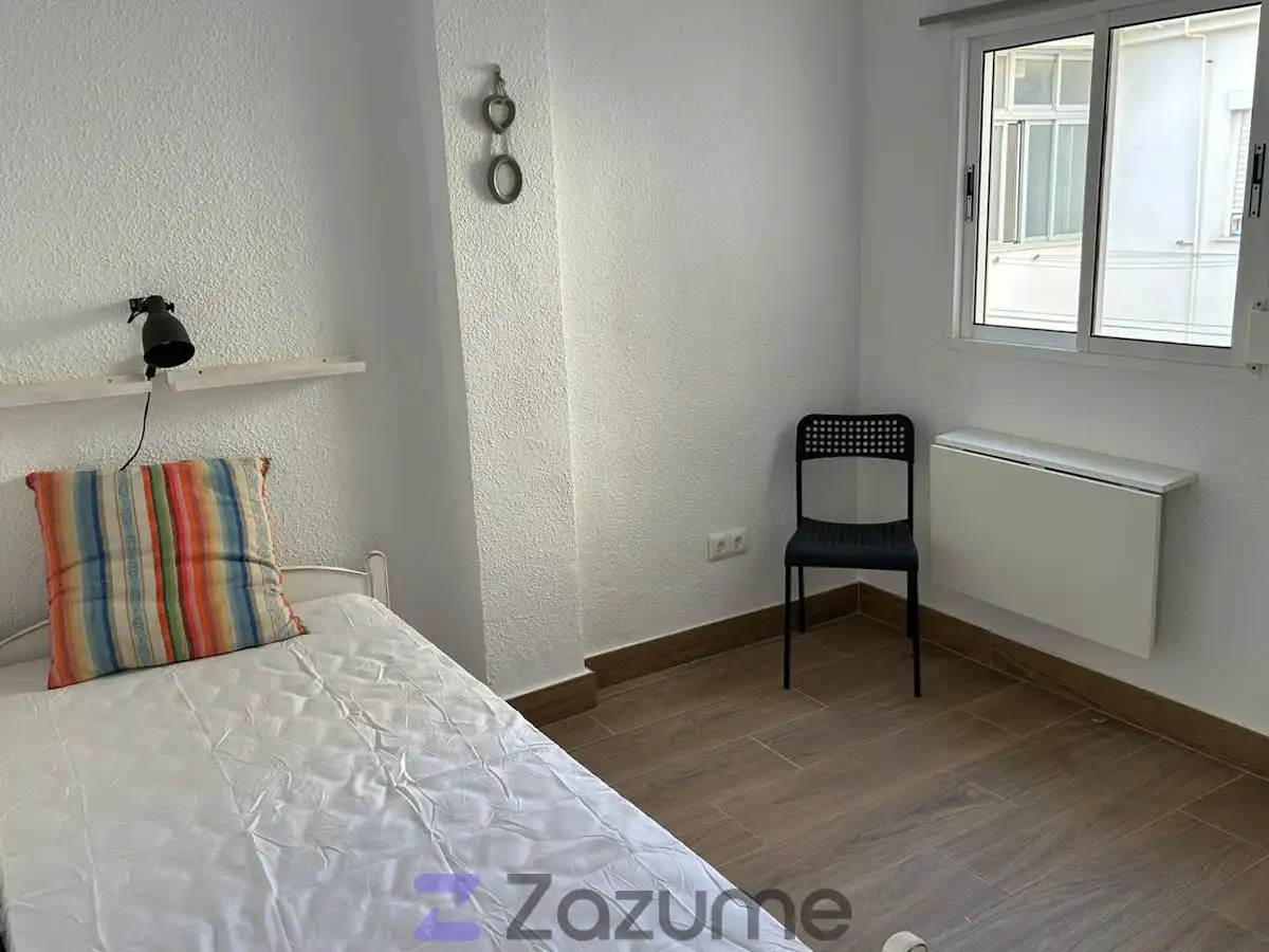 Habitación de Piso de alquiler en Málaga con Aire acondicionado, Calefacción y Parquet