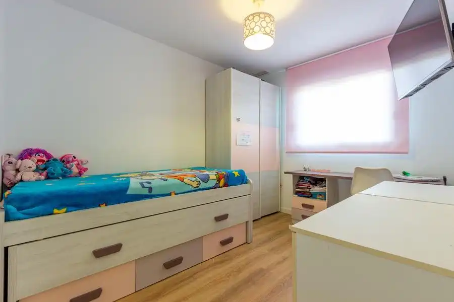 Bedroom of Attic for sale in Elche / Elx  with Air Conditioner, Heating and Private garden
