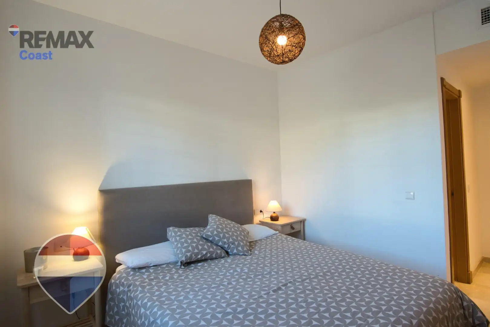 Schlafzimmer von Wohnung zum Verkauf in Benalmádena mit Klimaanlage, Privatgarten und Gemeinschaftspool