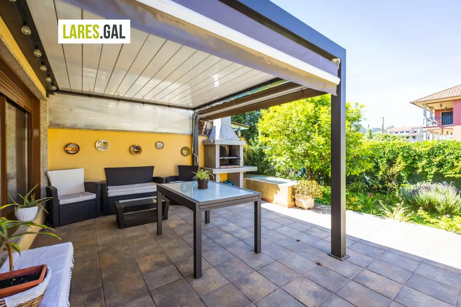 Terrasse von Einfamilien-Reihenhaus zum Verkauf in Cangas  mit Heizung, Terrasse und Abstellraum