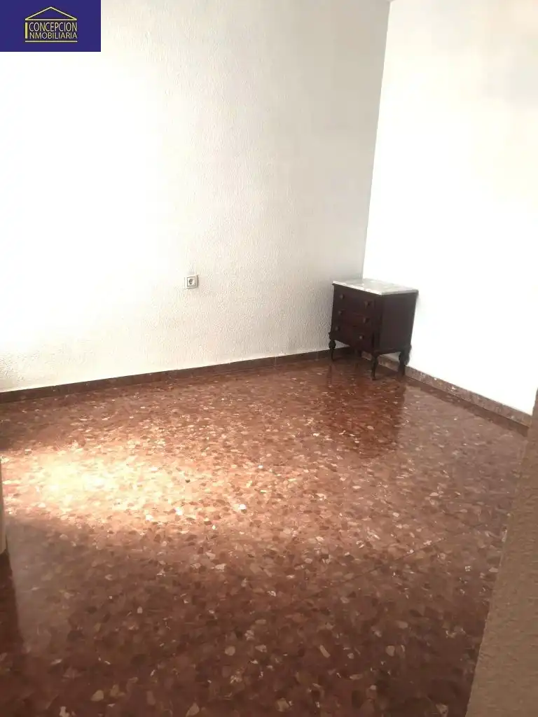 Wohnung zum Verkauf in Córdoba mit Terrasse und Balkon