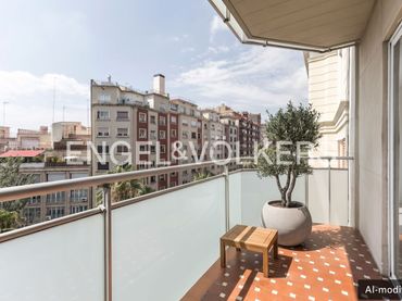Appartamento con balcone in vendita a Sarrià - Sant Gervasi