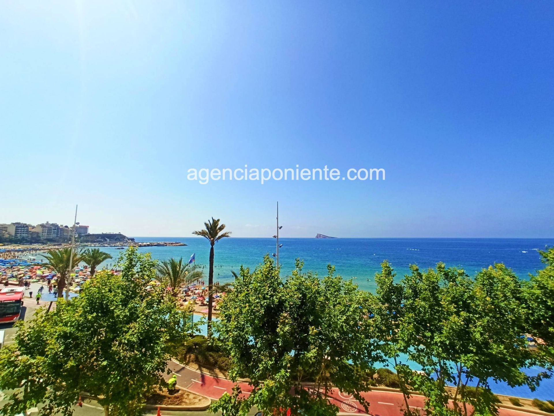 Exterior view of Flat to rent in Benidorm  with Air Conditioner, Heating and Furnished