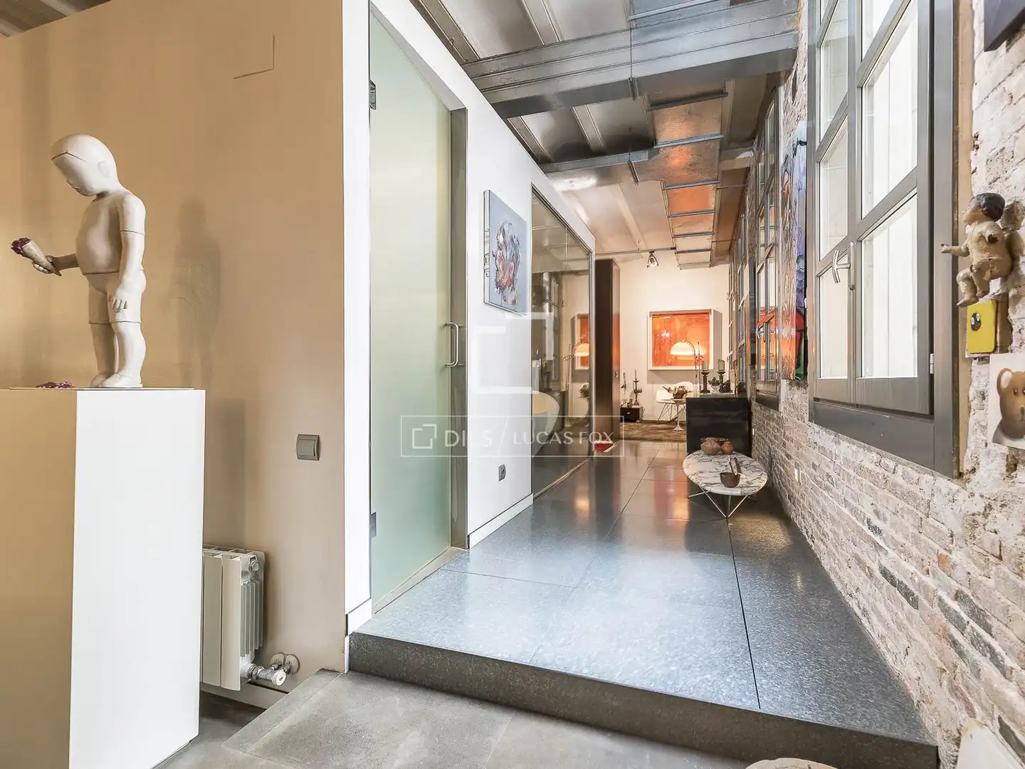 Piso en venta en Barcelona con Calefacción y Trastero