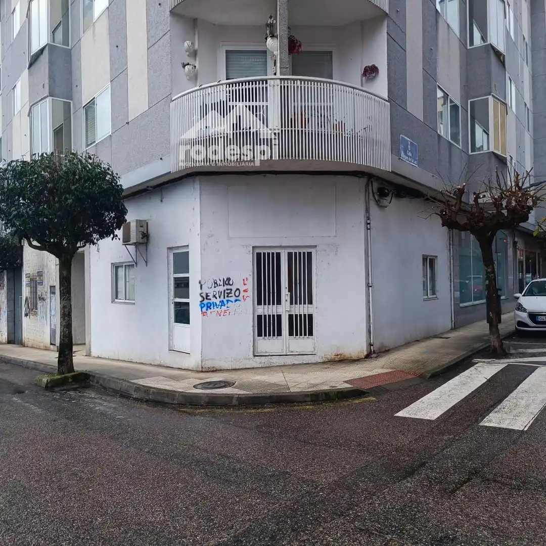 Local comercial en alquiler en Ponteareas, imagen 4