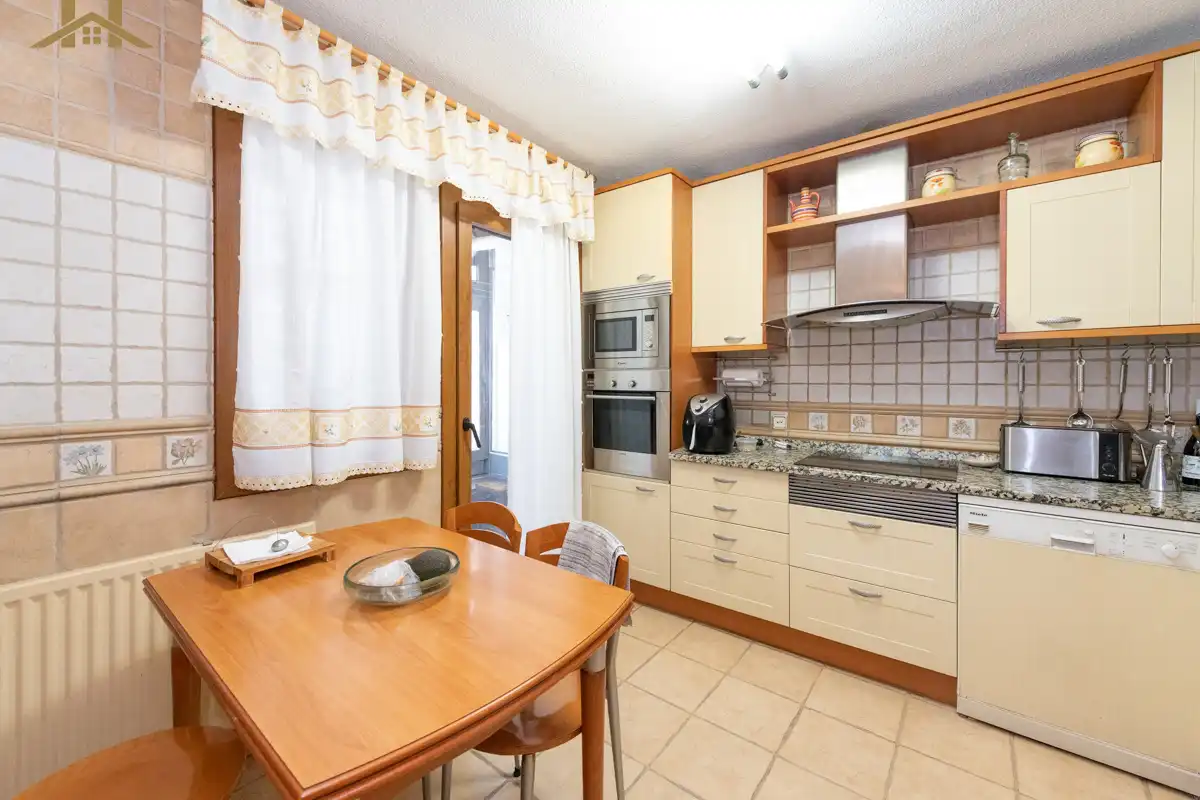 Cocina de Casa o chalet en venta en Madrid con Aire acondicionado, Calefacción y Horno
