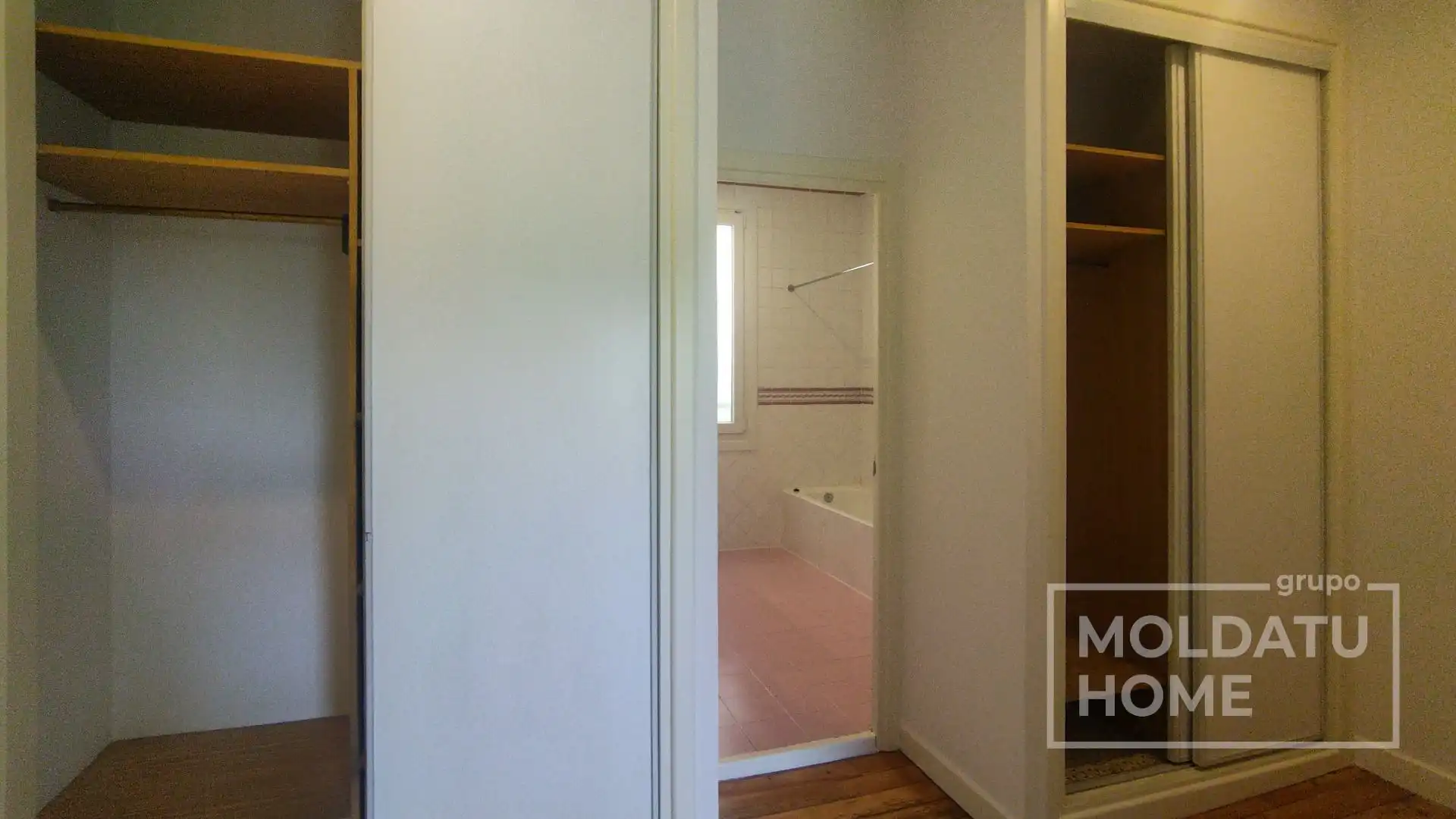 Habitación de Piso de alquiler en Donostia - San Sebastián  con Calefacción y Terraza