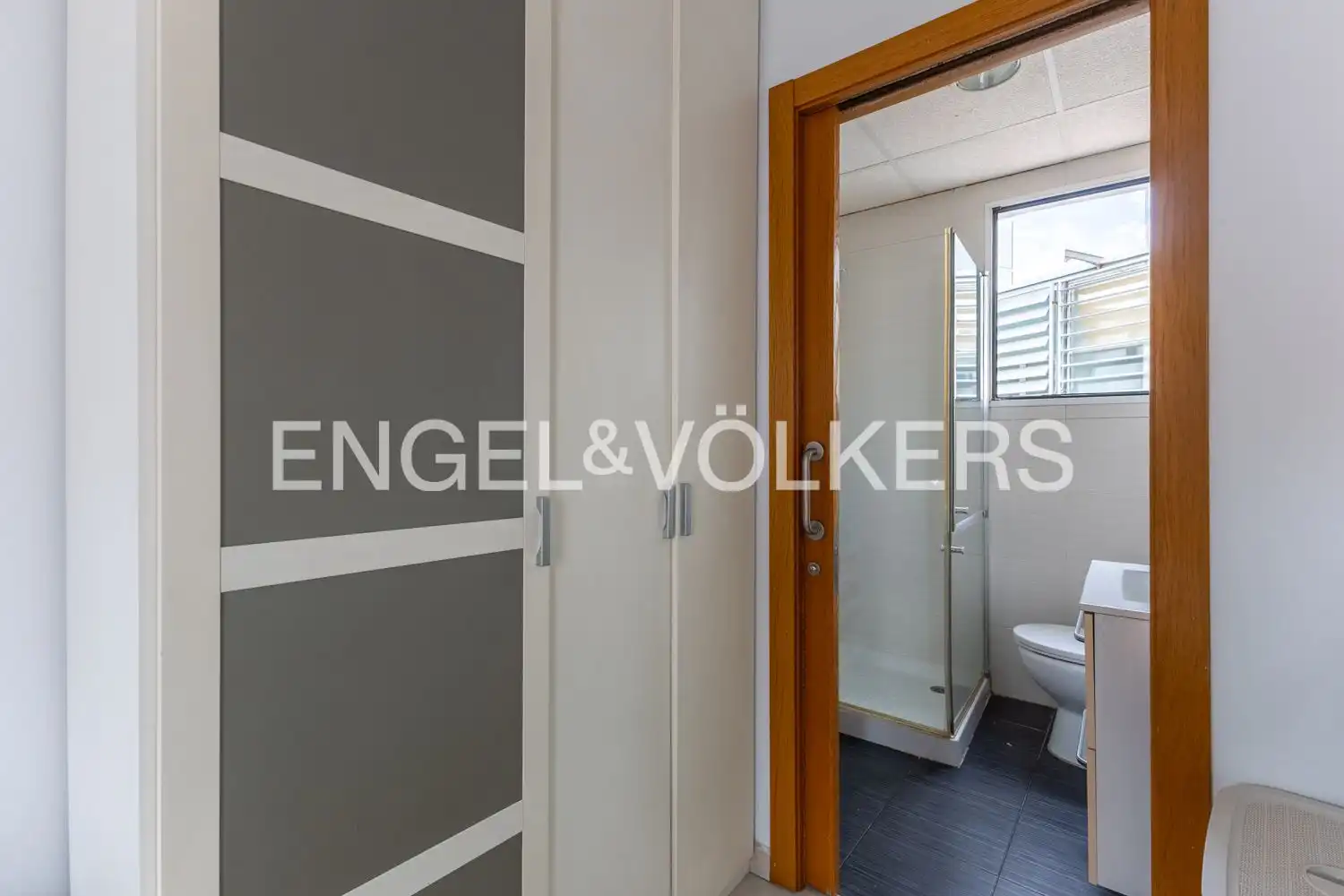 Flat for rent in Valencia  with Air Conditioner, Heating and Terrace