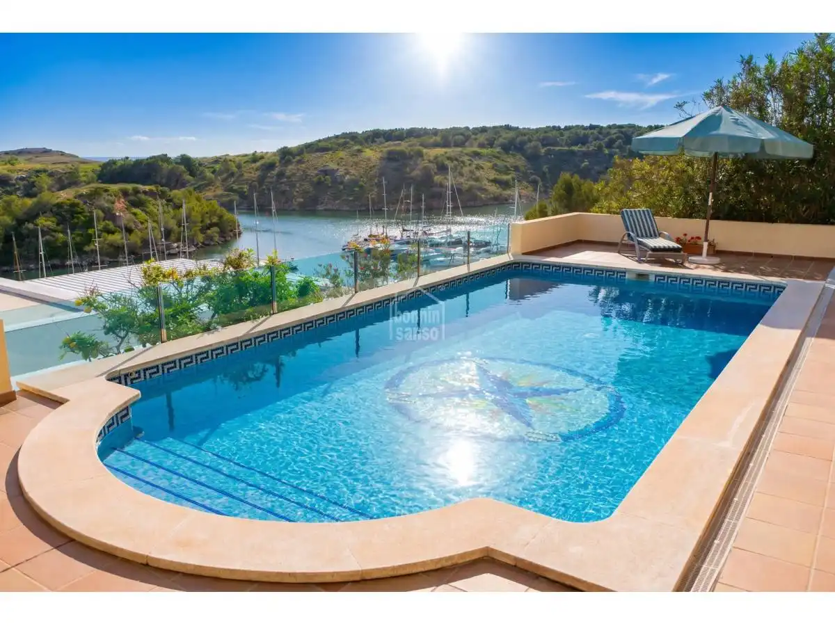 Detached house with pool for sale in Port d'Addaia