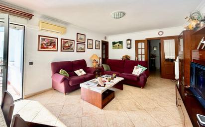 Sala d'estar de Pis en venda en Ciutadella de Menorca amb Aire condicionat i Terrassa