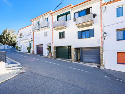Vista exterior de Casa adosada en venda en Cadaqués amb Aire condicionat