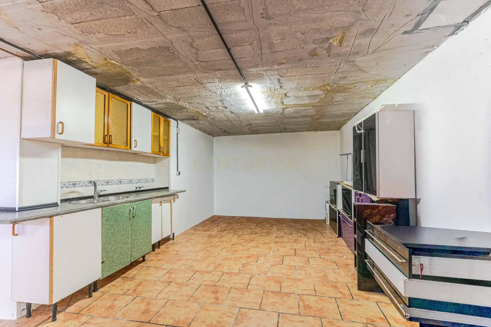Houses for sale in Vélez de Benaudalla  with Private garden
