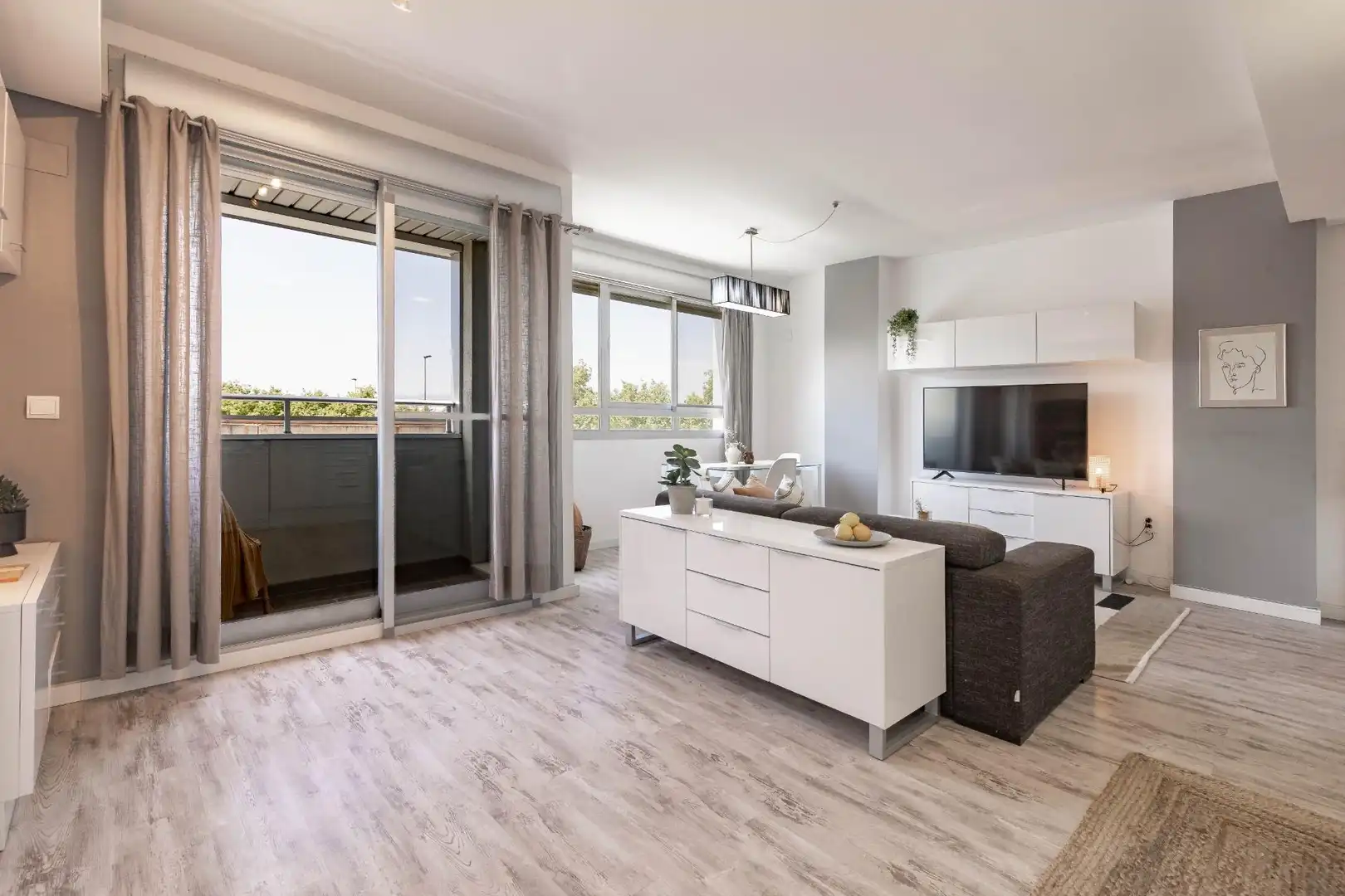 Sala d'estar de Pis en venda en Valencia amb Aire condicionat, Jardí privat i Parquet