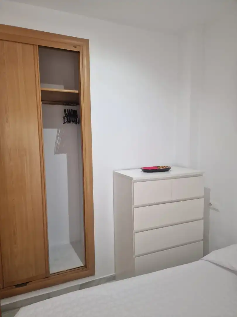 Schlafzimmer von Wohnung zur Miete in Málaga mit Möbliert