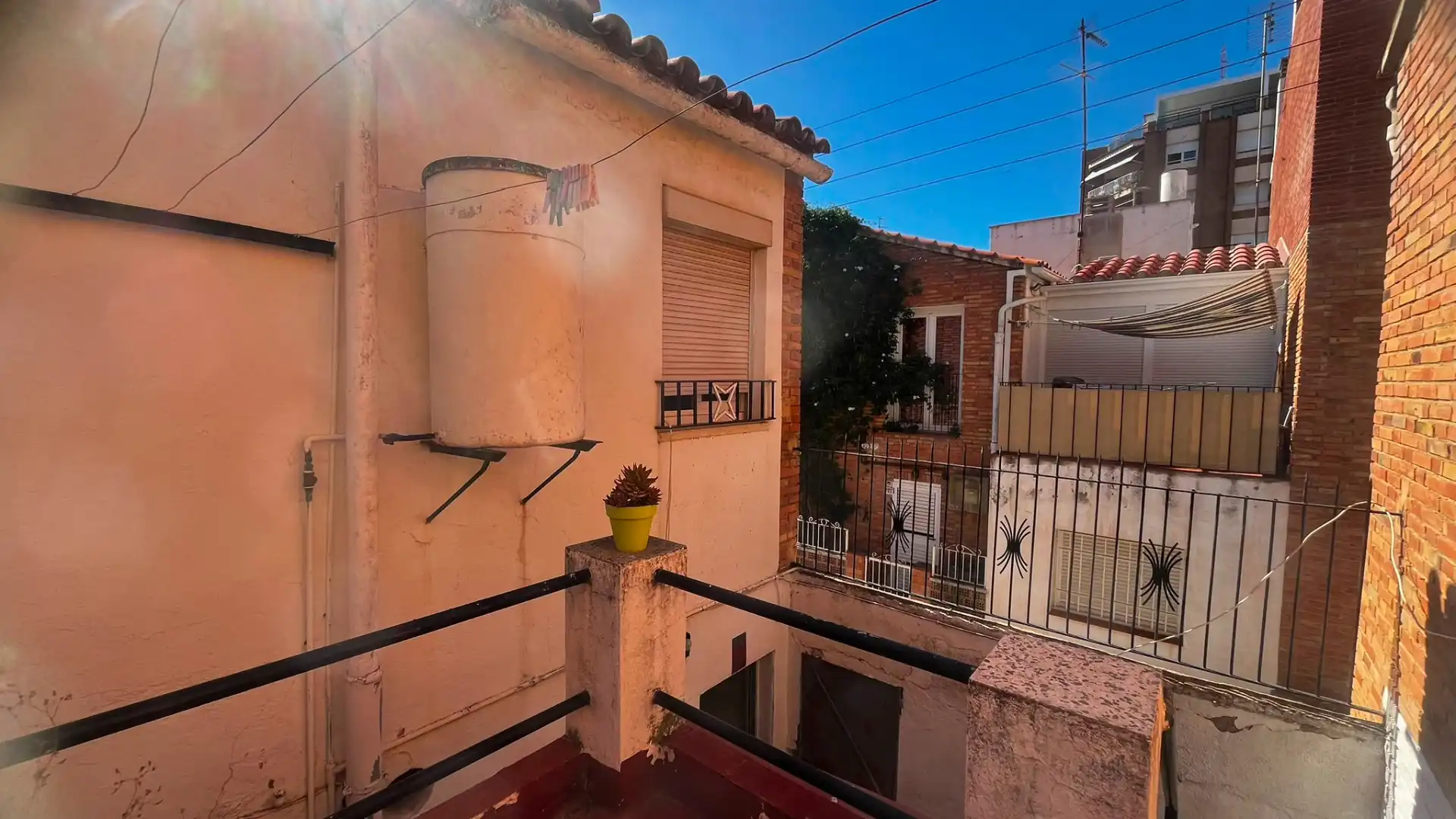 Terrasse von Einfamilien-Reihenhaus zum Verkauf in Cambrils mit Terrasse, Abstellraum und Alarm