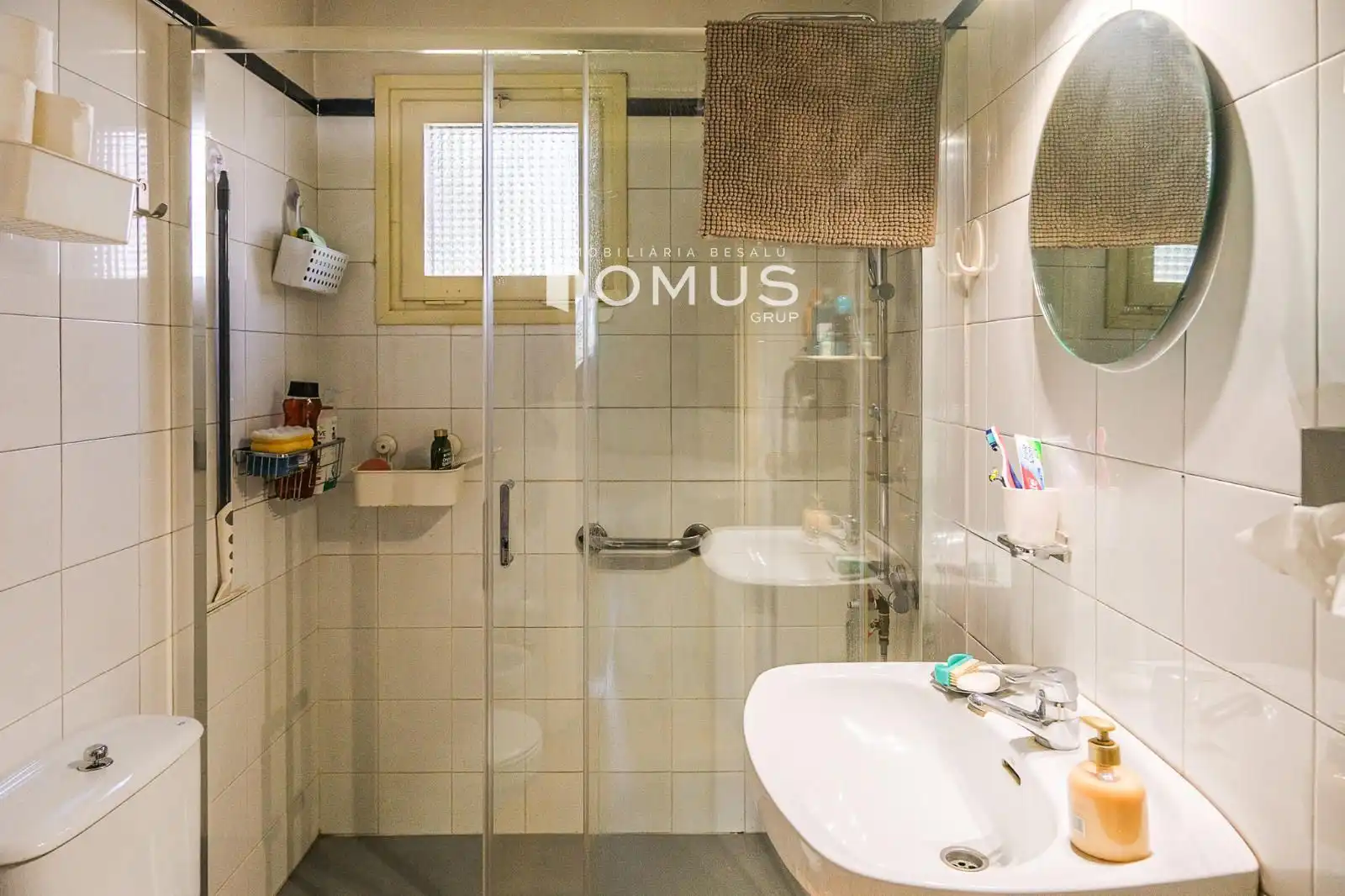 Baño de Finca rústica en venta en Besalú con Jardín privado
