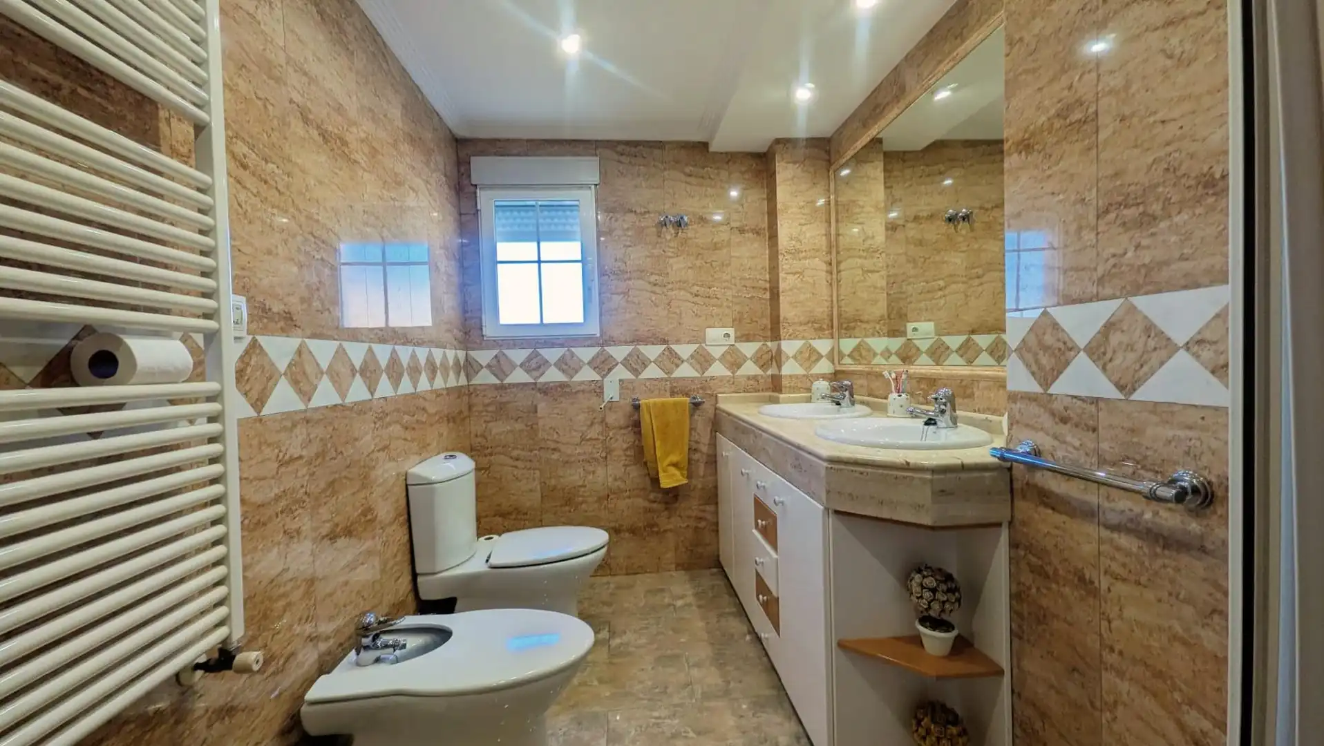 Bathroom of Detached homes for sale in L'Alfàs del Pi