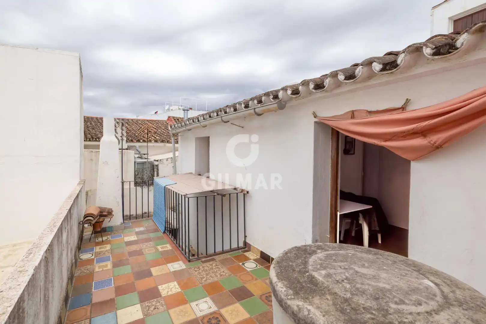Vista exterior de Casa adosada en venda en Estepona
