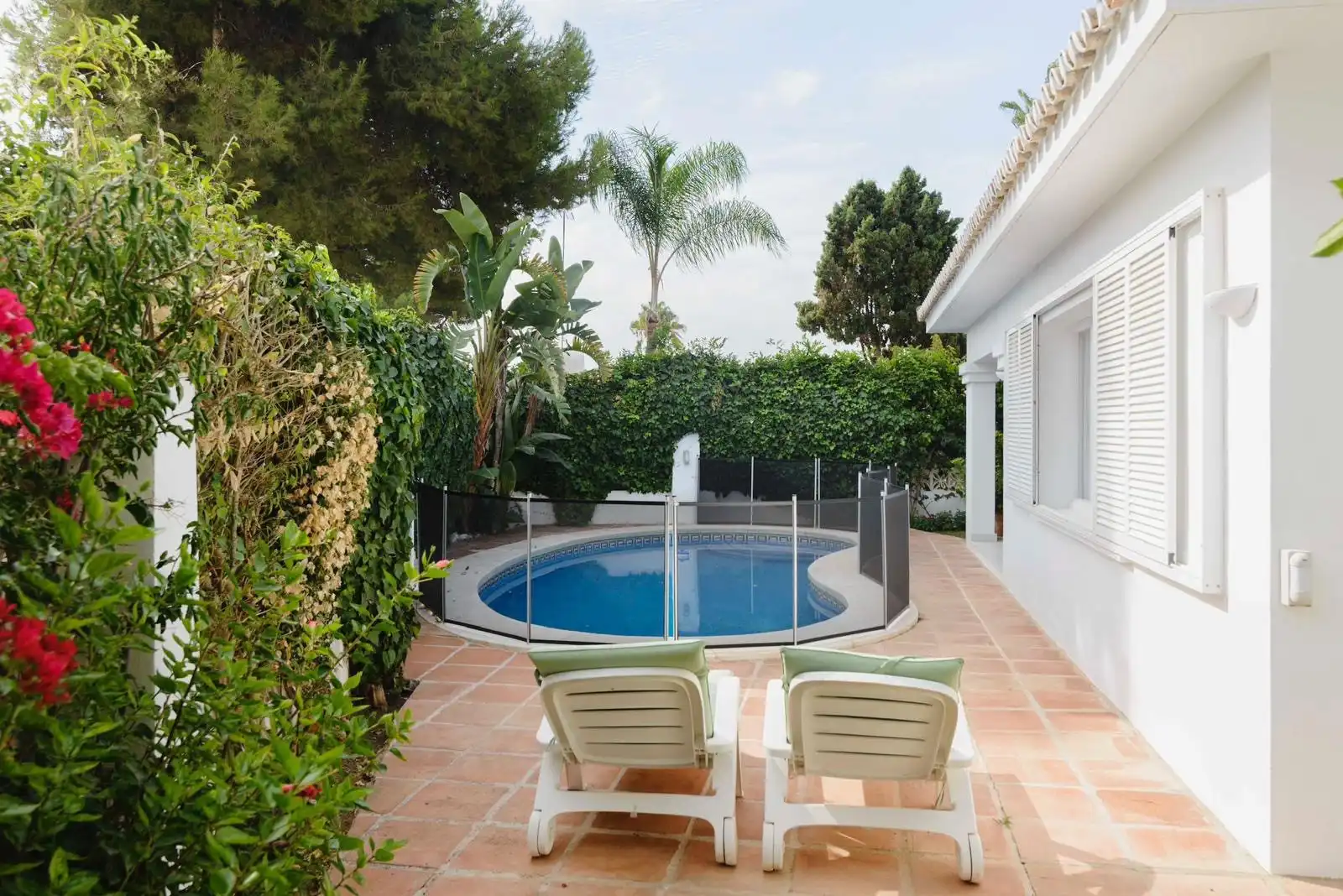 Jardí de Casa o xalet de lloguer en Marbella amb Jardí privat, Terrassa i Piscina