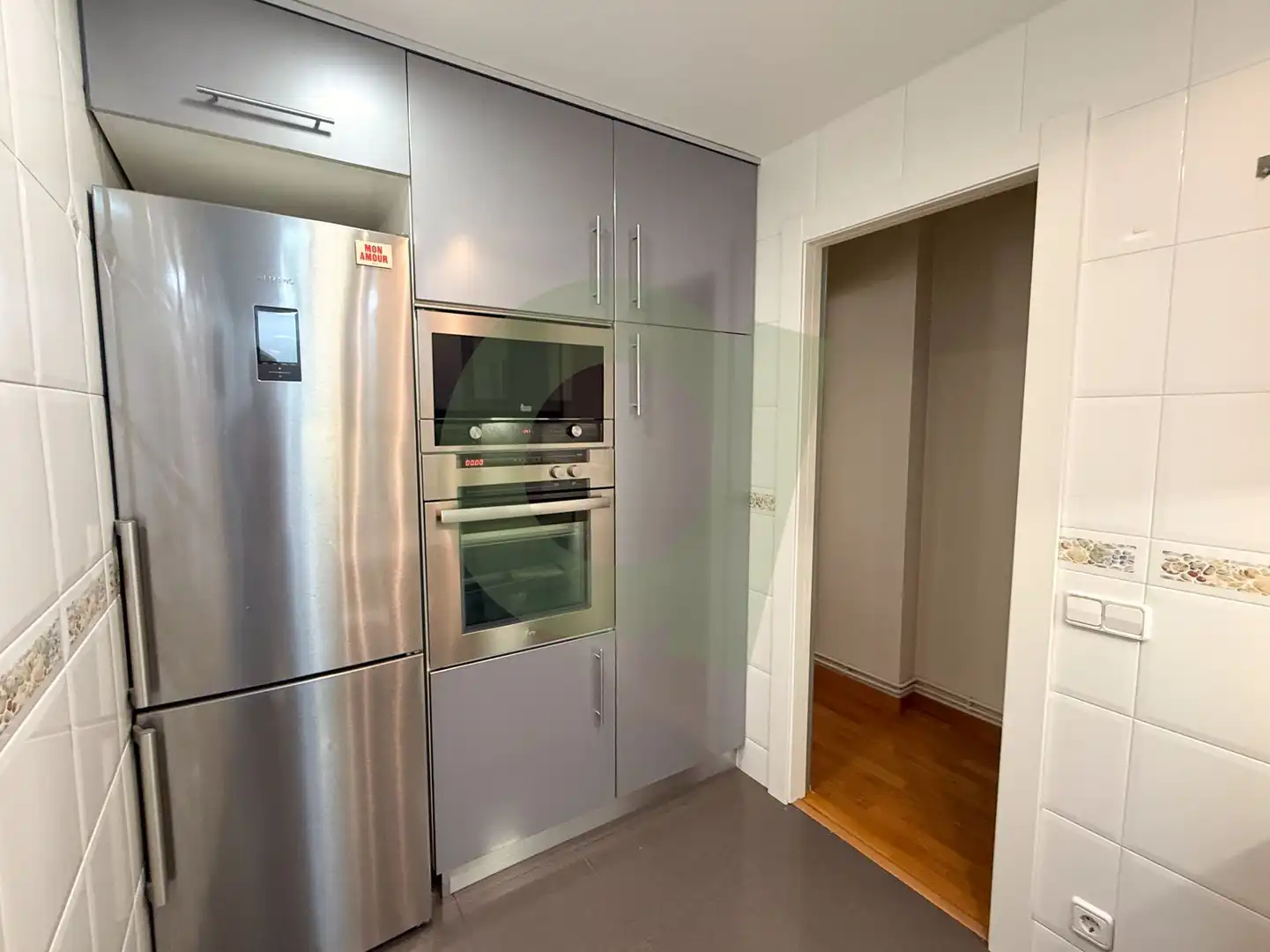 Cuina de Pis en venda en Barcelona amb Aire condicionat i Calefacció