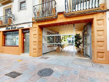 Appartamento con balcone in vendita a CONDE DE TORRES CABRERA 14